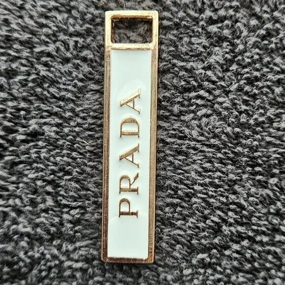 Beautiful Zipper Pull Charms - Picture 3 of 4